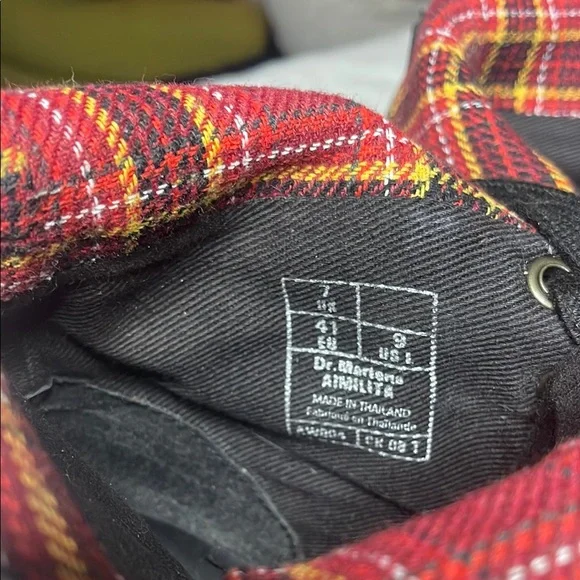 Dr Martens- Black Leather Militia Combat Boots -18 hole - Picture 6 of 14